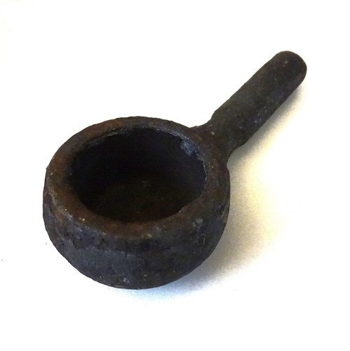 Antico crogiuolo ghisa per - crogiuolo,
